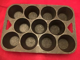 Vintage Cast Iron Made In Usa 11 Cup Muffin Popover Baking Pan Mold