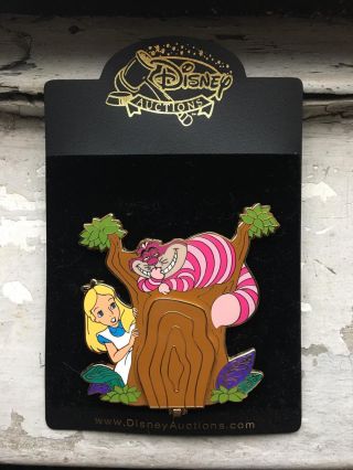 Disney Alice In Wonderland & Cheshire Cat Pin Le 100 Door In Tree Opens