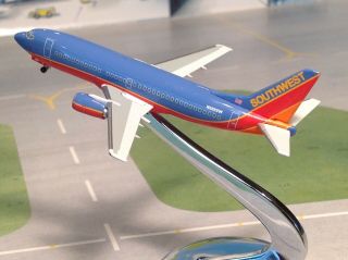 Southwest Airlines Boeing 737 - 300 N688sw 1/400 Scale Model Aeroclassics