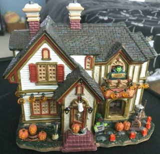 2004 Lemax Halloween Spooky Town Lighted Porcelain House - Retired