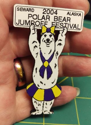 2004 Polar Bear Jump Off Festival Seward Alaska - Wood Polar Bear Pin Made In Ak