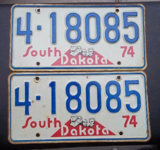 South Dakota 1974 " 4 18085 " Matching Pair License Plate Plates Sd 74 Rushmore