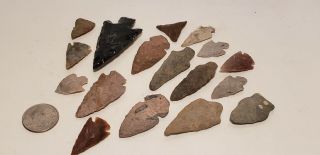 17 Antique Arrow Heads - Flint - Stone - Indian - Diff Sizes - Artifacts - Spear Head - Nr