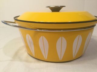 CATHRINEHOLM Lotus Enamelware Covered Pot pan lid CASSEROLE YELLOW WHITE 10” 3