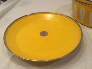CATHRINEHOLM Lotus Enamelware Covered Pot pan lid CASSEROLE YELLOW WHITE 10” 5