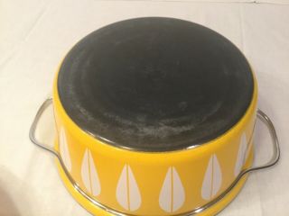 CATHRINEHOLM Lotus Enamelware Covered Pot pan lid CASSEROLE YELLOW WHITE 10” 7
