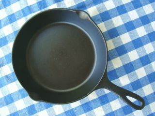Lodge Hammered Cast Iron 5 Skillet with Heat Ring – Cleaned and Seasoned 2