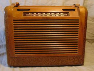 Vintage Philco Model 46 - 350 Portable Tube Radio C.  1946 P/r Estate Fresh