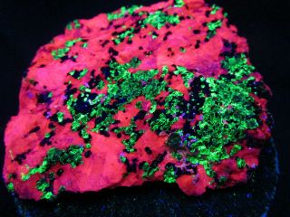 Fluorescent Mineral Rock With Very Uncommon Yellow And Blue Calcite 4 Color C6