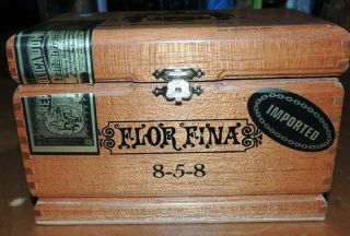 A.  Fuente Short Story Cigar Box Wooden Handmade Domincan Republic 6 1/2 X 4 " X 4