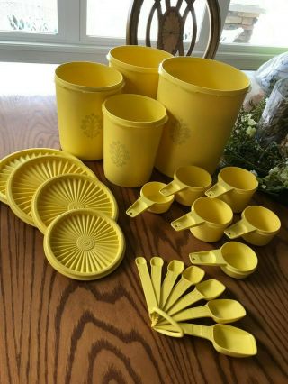15 Pc Vtg Tupperware Retro Yellow Canisters Set Complete 70 
