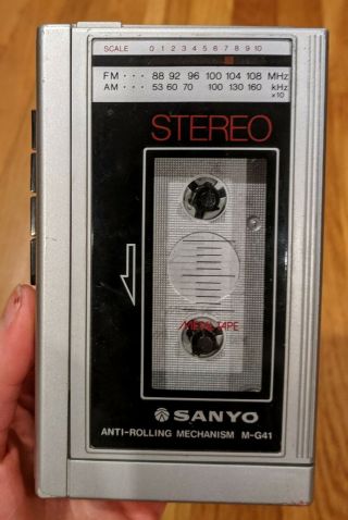 Vintage Sanyo M - G41 Fm Am Cassette Player Sportster Japan Silver
