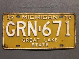 Vintage 1970 Michigan License Plate Great Lake State Yellow/white Grn - 671