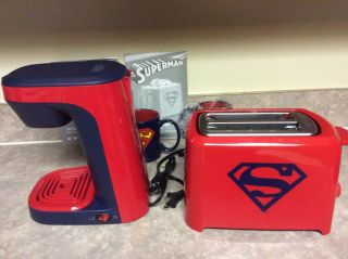 Superman 2 Slice Toaster and Coffee Maker with two coffee Mugs,  Par Select. 5