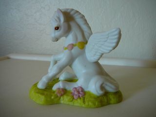 Cute 1982 Wallace Berrie Fantasy Series Porcelain Pegasus Figure