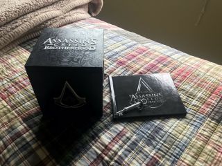 Assassins Creed Brotherhood Collectors Edition Jack In The Box And Art Book
