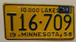 Minnesota License Plate 1958 W/1959 Tab Farm Truck Yom Eligible