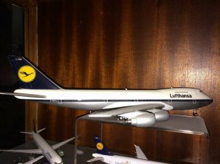 Lufthansa Airlines 747 - 200 (germany) / 1:200 - Bader Models