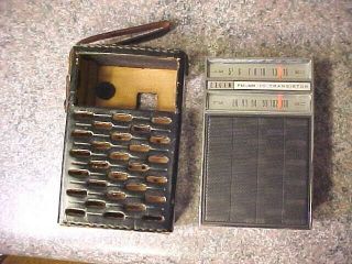 Vintage Elgin Transistor Radio/case,  Am & Fm Bands,  10 Transistors