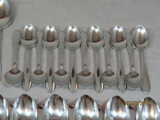 66 pc ONEIDA CAMBER or SCROLL STAINLESS FLATWARE SET SERVICE FOR 12 18/8 3