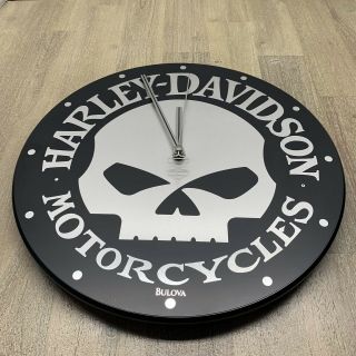 Harley - Davidson Motorcycles Skull Wall Clock - Bulova - 12 " - Silver On Black