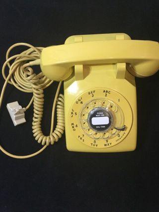 Western Electric/ Bell System Desk Rotary Dial Telephone,  C/d500,  Yellow 3wire
