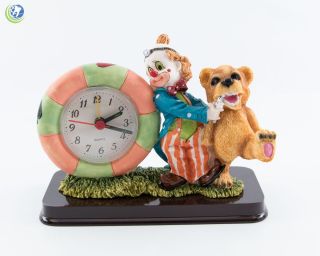 Dental Office Dentist Figurine Decoration Clown & Standing Bear Patient W/ Clock