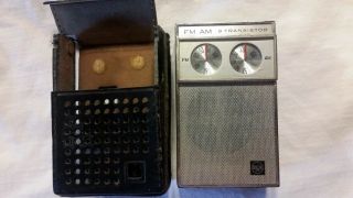 Vintage Rca Am/fm 9 Transistor Radio Model Rgm 19e