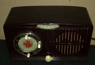 Vintage General Electric Swirl Bakelite Tube Radio Clock Model 515f Works/nice @