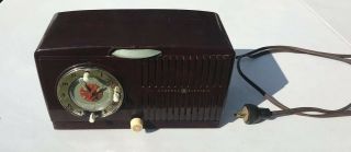 VINTAGE GENERAL ELECTRIC SWIRL BAKELITE TUBE RADIO CLOCK MODEL 515F WORKS/NICE @ 2