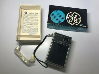 Vintage General Electric Ge Transistor Am Radio P1757 Box & Ear Phones