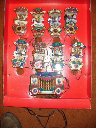Vintage 1992,  Mr.  Christmas,  Holiday Carousel Plays 21 Songs,  8 Circus Horses