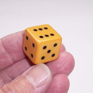 Vintage Single Butterscotch Catalin Bakelite Dice With Recessed Black Dots