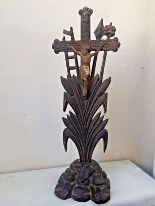 1700 ' S ALTAR CROSS BLACK FOREST CARVED WOOD INSTRUMENT CRUCIFIXION CATTAIL 2