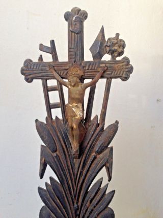1700 ' S ALTAR CROSS BLACK FOREST CARVED WOOD INSTRUMENT CRUCIFIXION CATTAIL 3