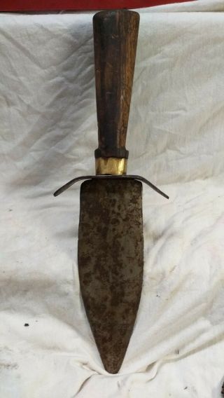 1800s.  Museum Quality.  Indian Trade Dag Knife.