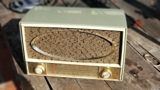 1960 Zenith Automatic Frequency Control Tube Radio Amp Model C725f