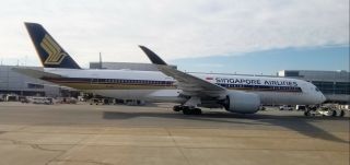 Singapore Airlines A350 - 900 At San Francisco International Airport