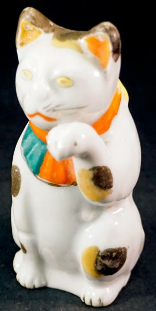 Vintage Japanese Kutani Ware Porcelain Maneki Neko Cat Figurine Handpainted 97 - C