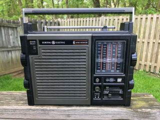 Vintage 1976 General Electric 7 - 2959a Multiband Transistor Radio Great