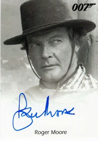 James Bond Full Bleed Autograph Trading Card Signed By Roger Moore - James Bond