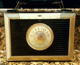 1955 Bulova " The Companion " Vintage Am Tube Radio Mid Century Modern