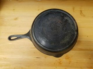 Vintage Griswold Cast Iron Skillet Frying Pan 8 704 H