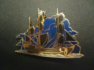 Disney Shopping.  Com Pirates Of The Caribbean The Black Pearl Ship Pin Le 100