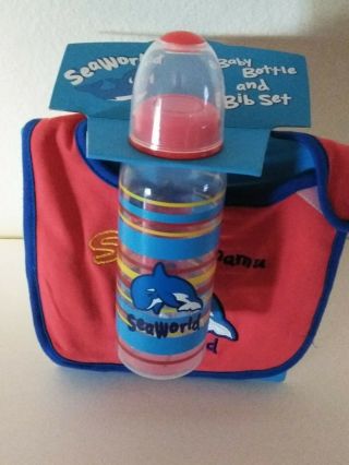 Sea World Orlando Shamu Baby Bottle And Bib Feeding Set