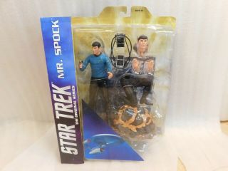 Diamond Select Star Trek Mr.  Spock 7 - Inch Action Figure And Diorama