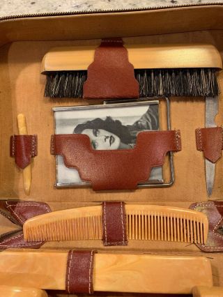 Vintage jcpenneys 1940 ' s Men ' s Leather Travel Vanity Grooming Kit Zipper Bag 2