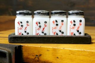 Vintage Milk Glass Spice Shakers Salt Pepper Flour Sugar On Wood Tray Flowers