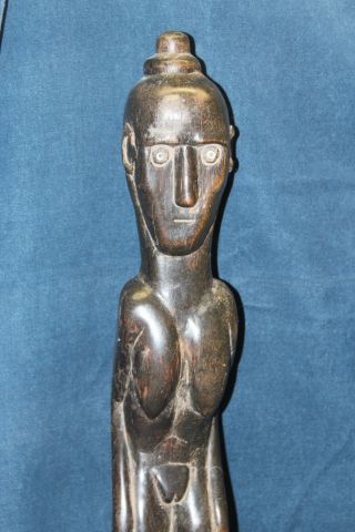 Large craved African Art wooden statue 2