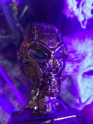 Sideshow Terminator T - X mini bust 7